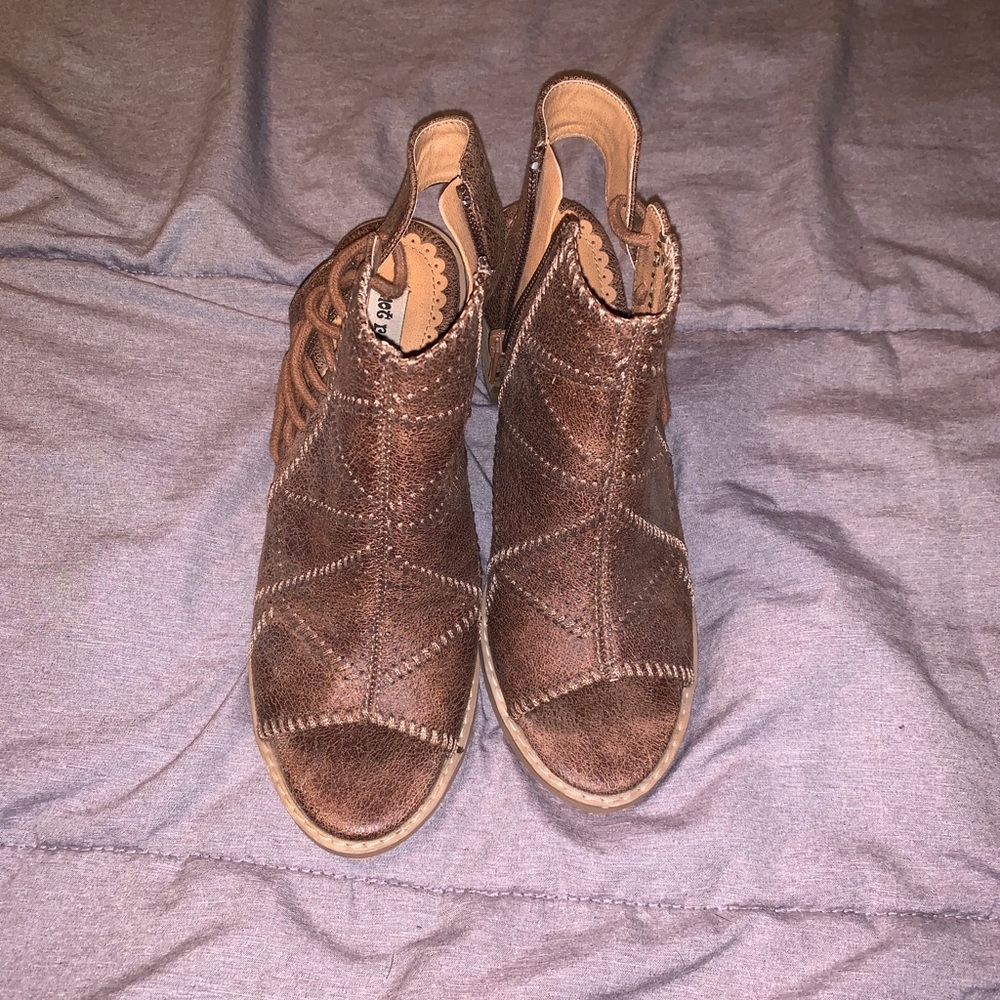 👠2for8👠 brown heels